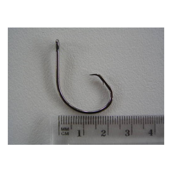 Mustad Demon Circle Hooks Size 5/0 Qty 8 - 39951npbln Chemically Sharpened  Hooks