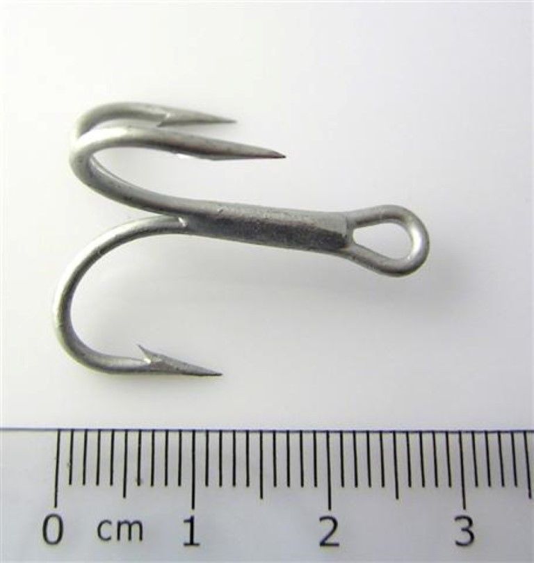 1 Box of Mustad 7794DS 3x Strong Short Shank Treble Durasteel